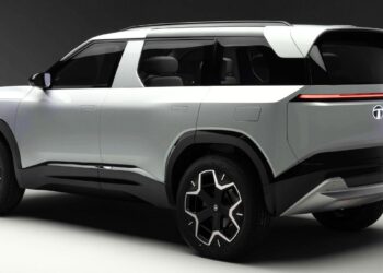 Tata Sierra ICE to Debut With 3 Screens, ADAS and New Turbo Engine!