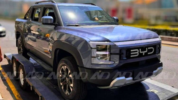 BYD’s New Compact Pickup Spotted Testing, 2026 Launch Expected in South America