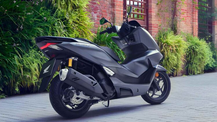 Honda PCX 125: Expected Price, Specs, Features and What to Expect